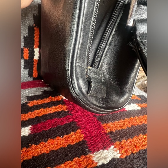 ***AUTHENTIC GUCCI WRISTLET*** - Picture 5 of 13